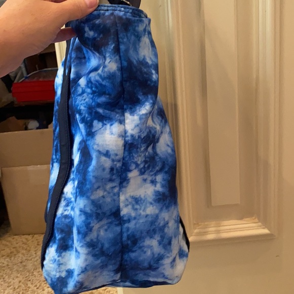 Live free tote - Picture 7 of 10